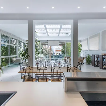 Lejlighed Heart Of Luxury - Steps From & Palais *
