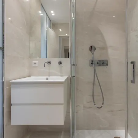 Appartement Heart Of Luxury - Steps From & Palais *