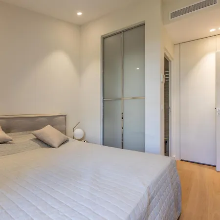 Heart Of Luxury - Steps From & Palais Cannes