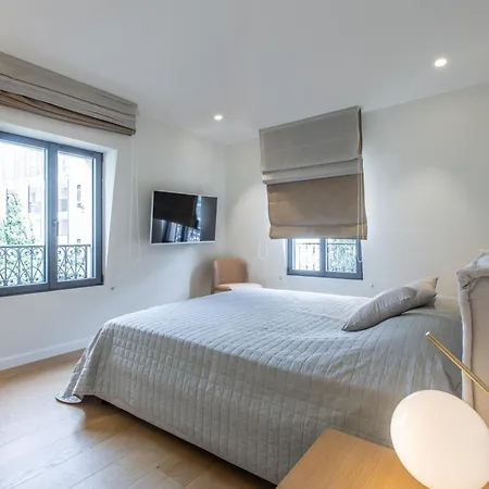 Apartamento Heart Of Luxury - Steps From & Palais