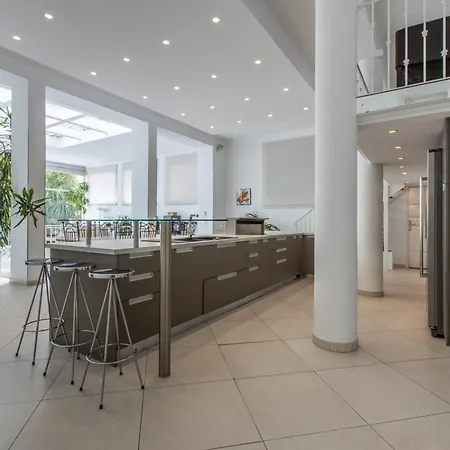 Heart Of Luxury - Steps From & Palais Appartement Cannes